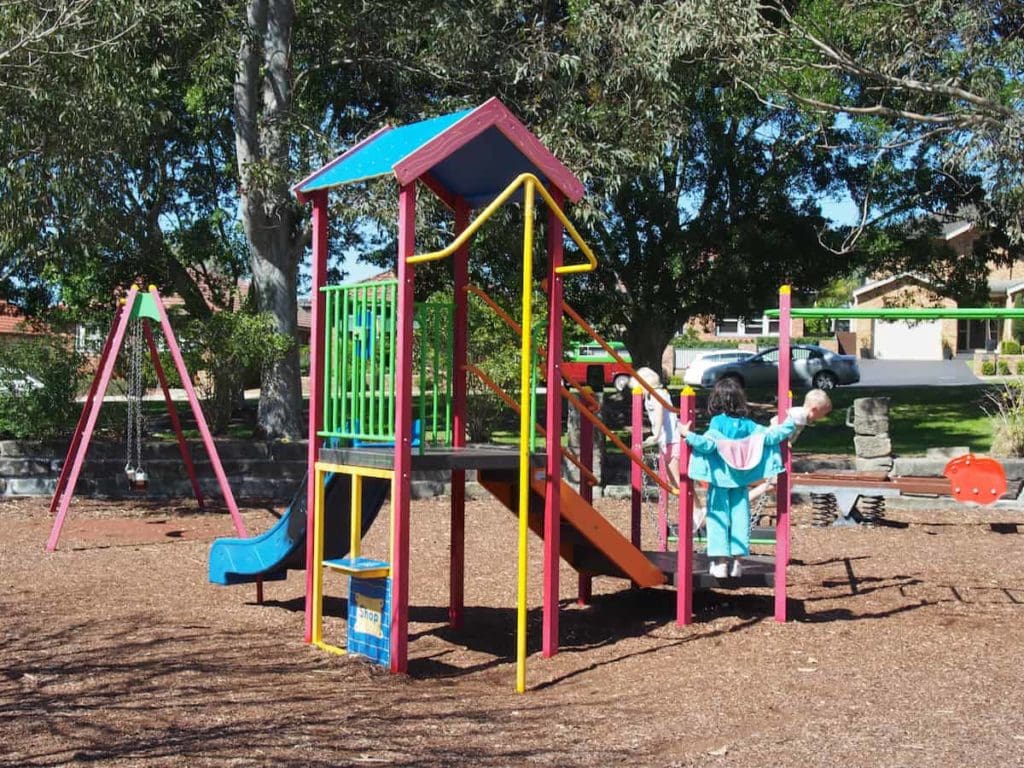 Henderson Park is a little neighbourhood park in Adamstown and is perfect for those with young kids. It features play equipment catering to little ones as well as plenty of grass to run around.