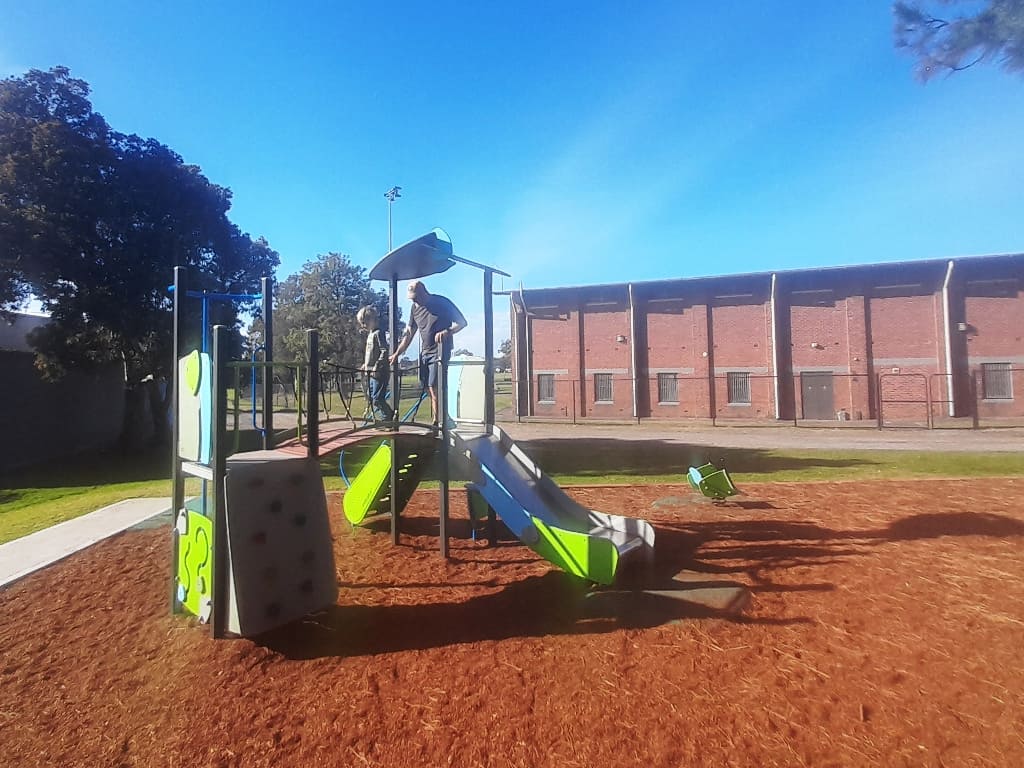 waratah park playground waratah